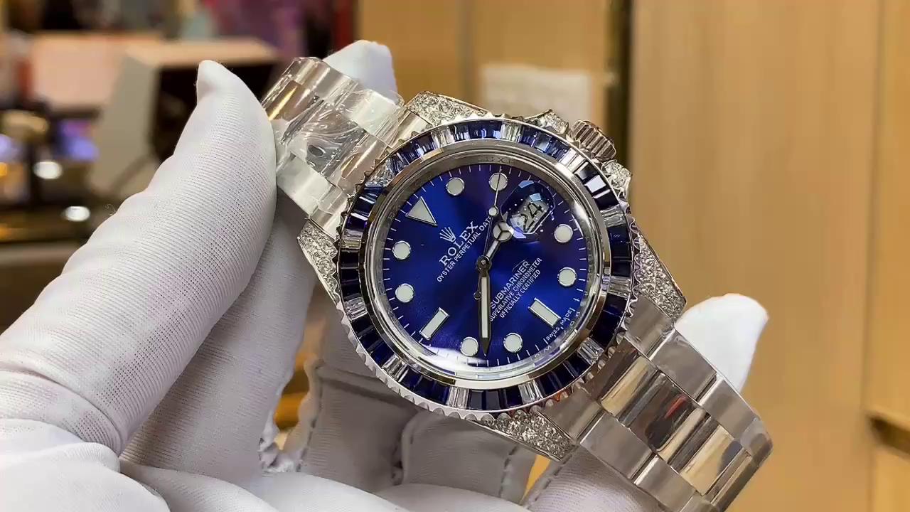 劳力士潜航者型真金真钻定制一比一顶级复刻手表蓝盘镶钻钢带款